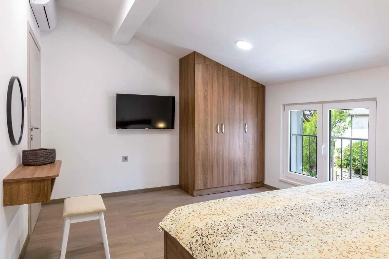 Apartment Holiday Home In Crikvenica 41678