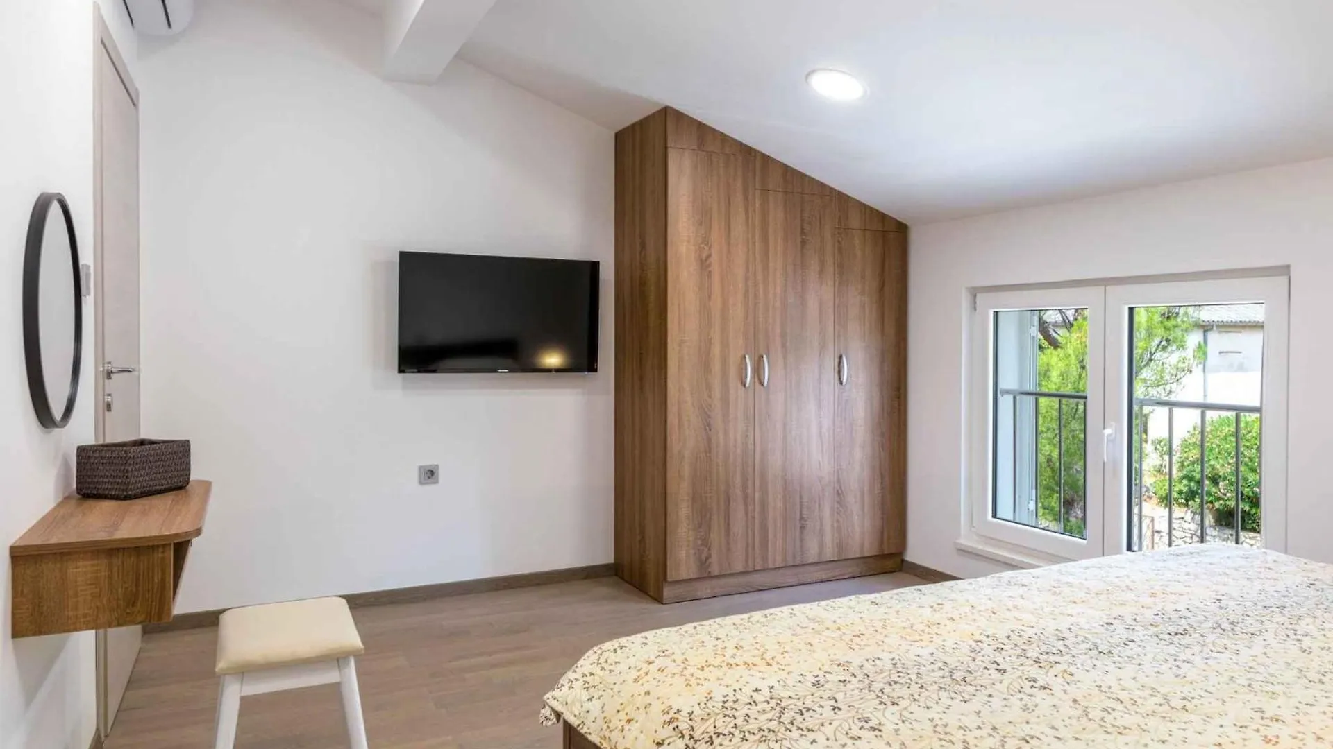 Apartment Holiday Home In Crikvenica 41678